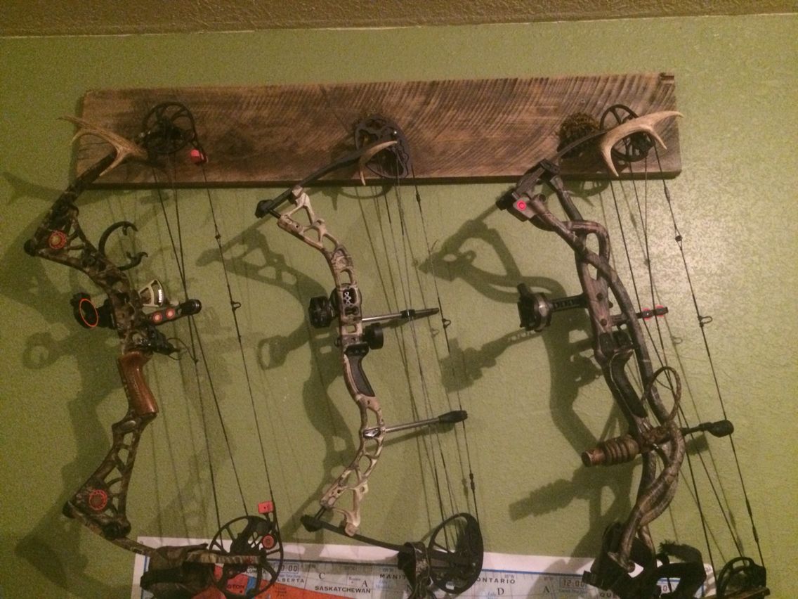 Bow Holder