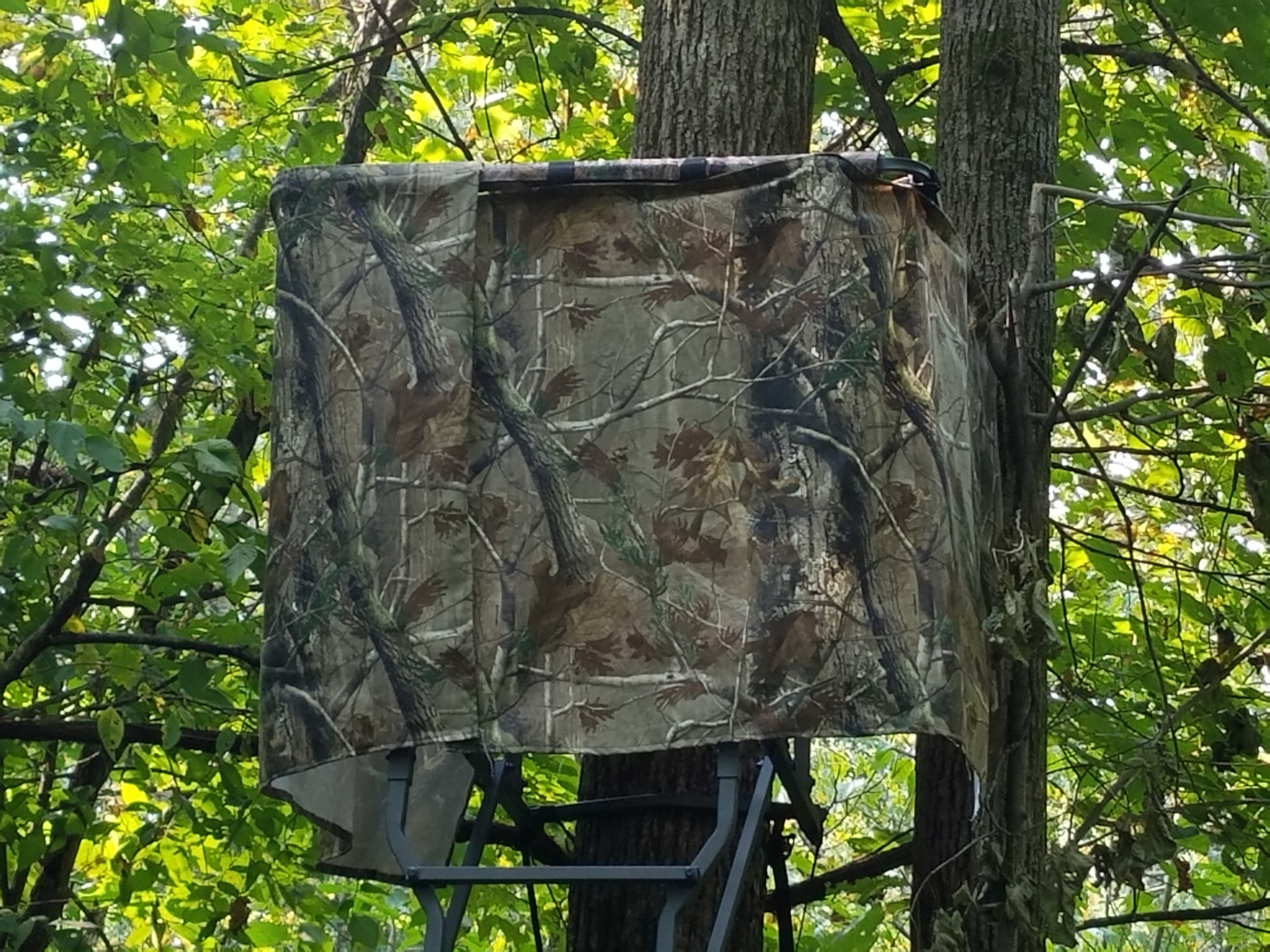 Tree Stand Skirt -
